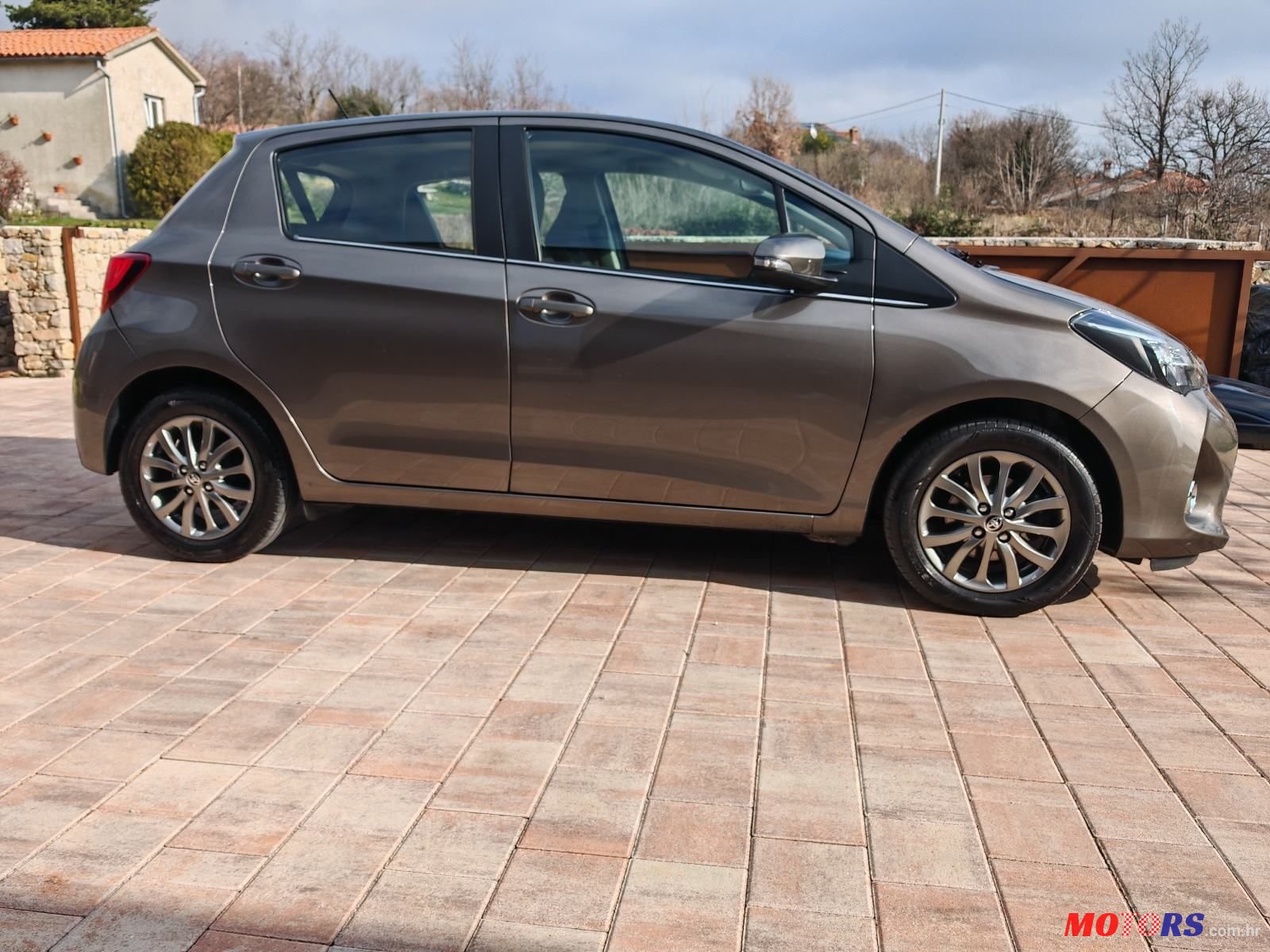 2017' Toyota Yaris 1,0 Vvt-I photo #4