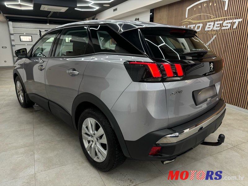 2020' Peugeot 3008 1,5 Bluehdi photo #4