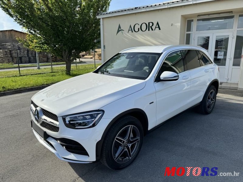 2021' Mercedes-Benz GLC 300 D photo #1