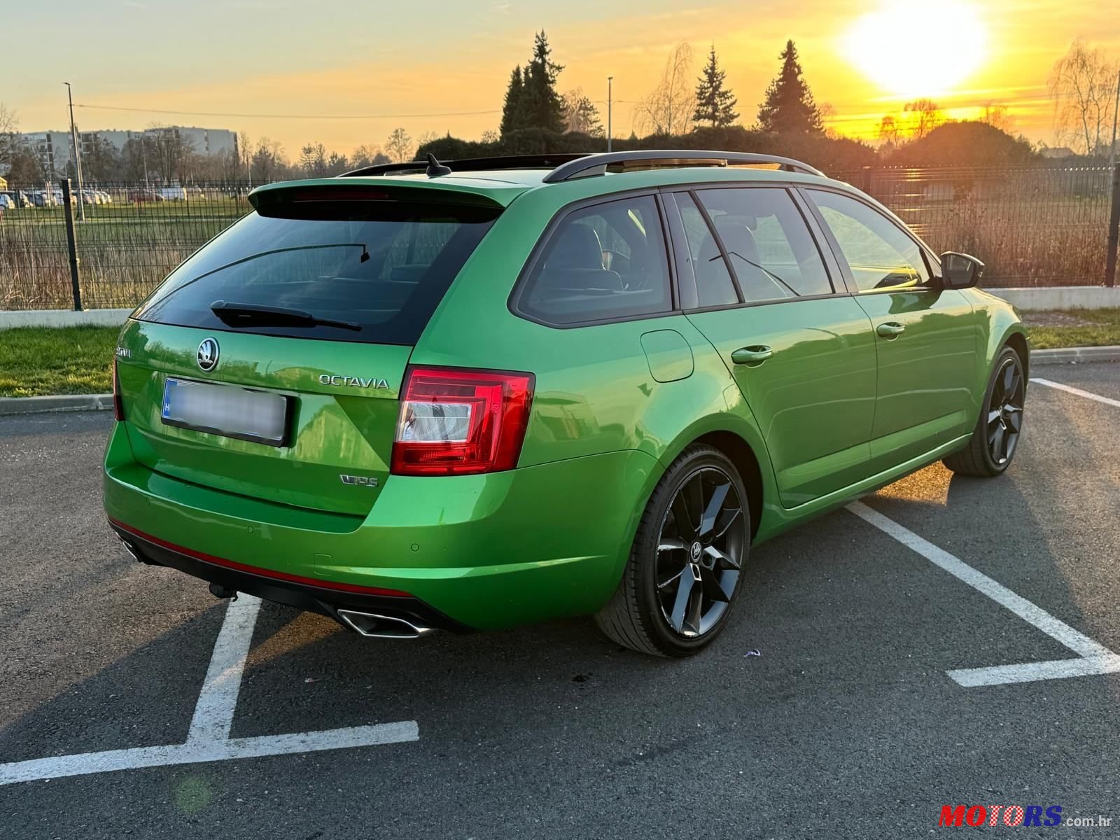 2014' Skoda Octavia Combi photo #6