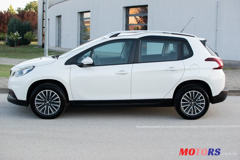 2017' Peugeot 2008 1,2 photo #4