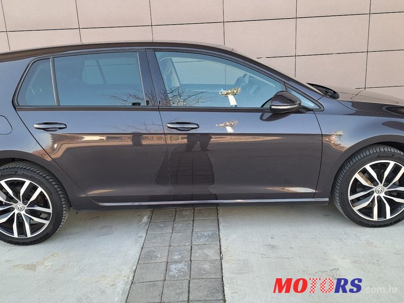 2015' Volkswagen Golf VII 1,6 Tdi photo #4