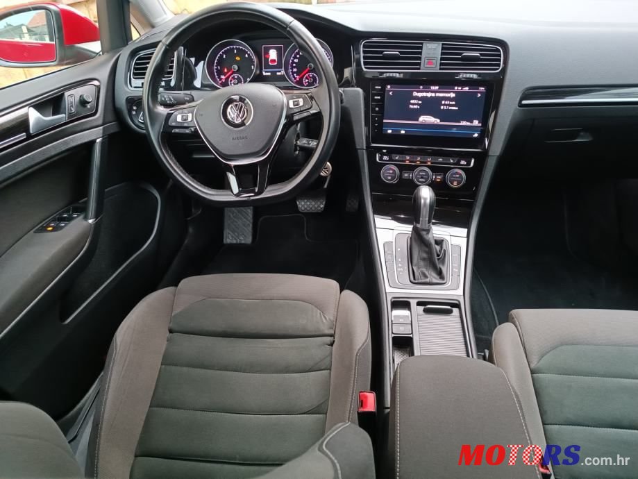 2018' Volkswagen Golf 7 Variant photo #6