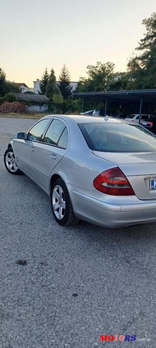 2005' Mercedes-Benz E-Klasa 200 Cdi photo #4