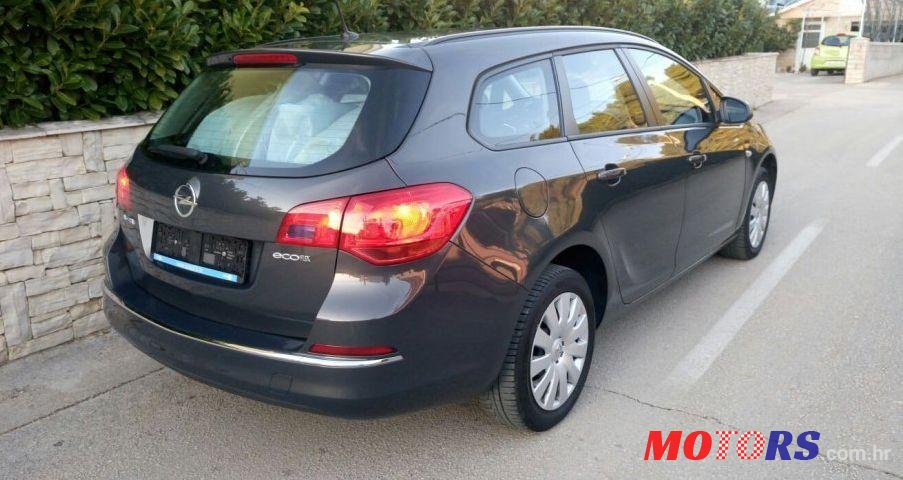2015' Opel Astra Sports 1,6 Cdti photo #1