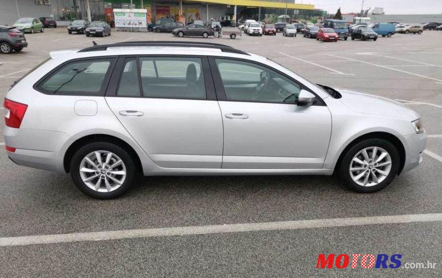 2017' Skoda Octavia Combi photo #1