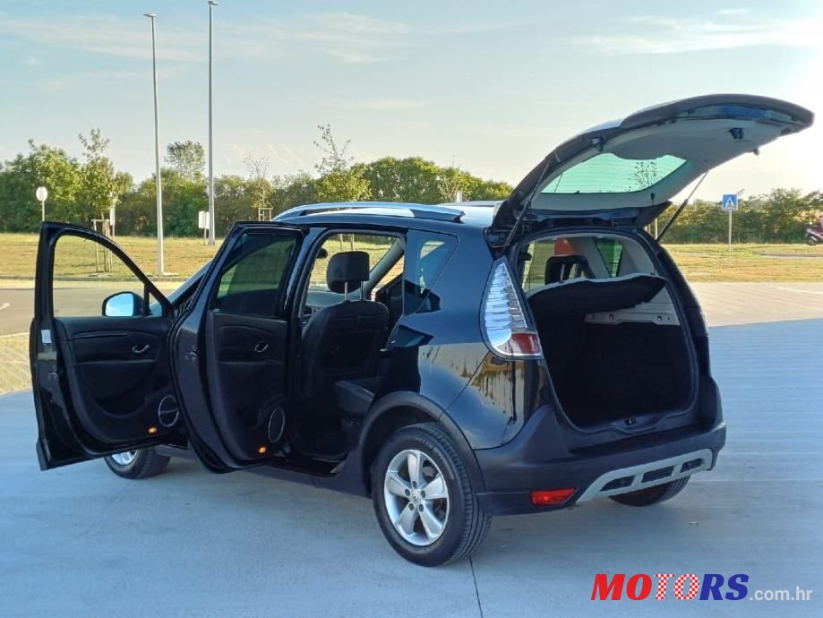 2013' Renault Scenic 1,5 Dci photo #6