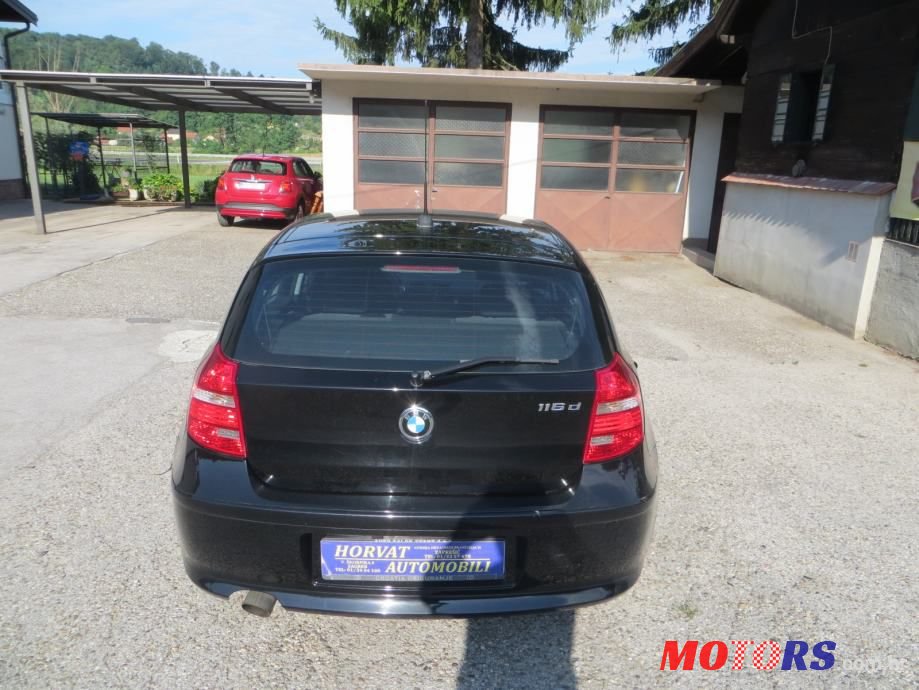 2010' BMW Serija 1 116D photo #5