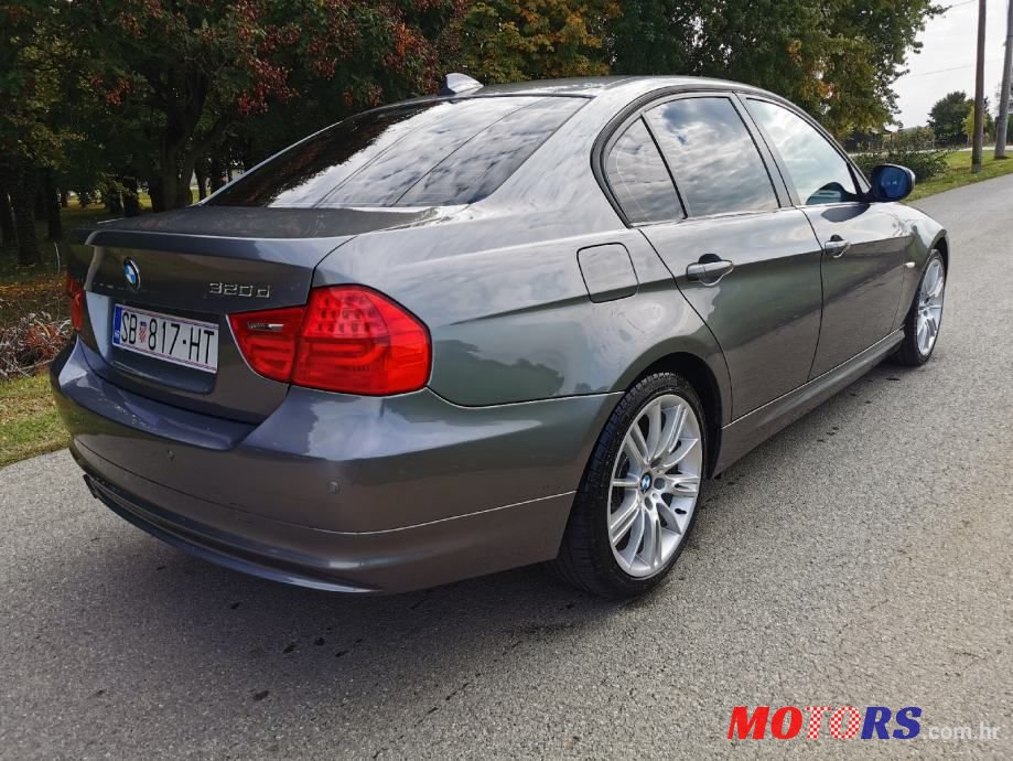 2009' BMW Serija 3 320D photo #4
