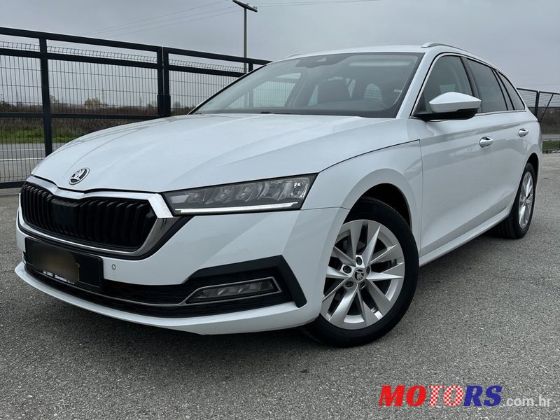 2020' Skoda Octavia Combi photo #1