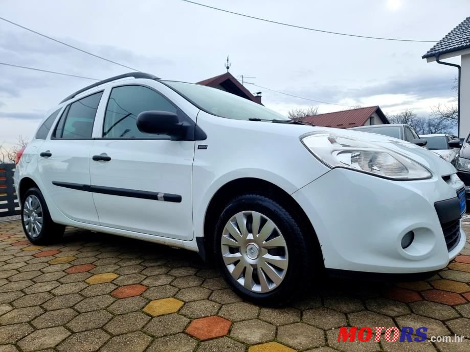 2011' Renault Clio 1,5 Dci photo #4