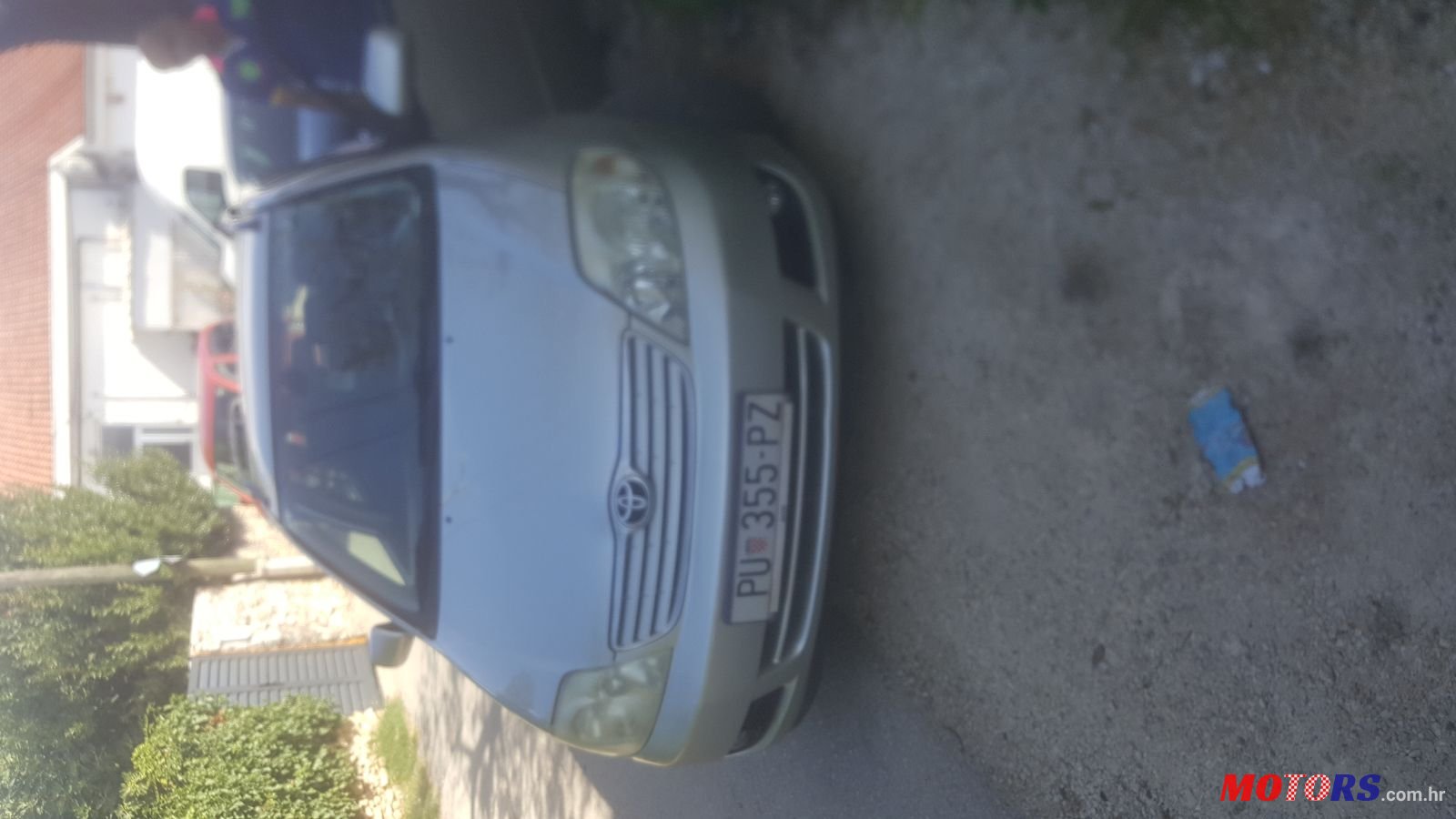 2004' Toyota Corolla photo #2