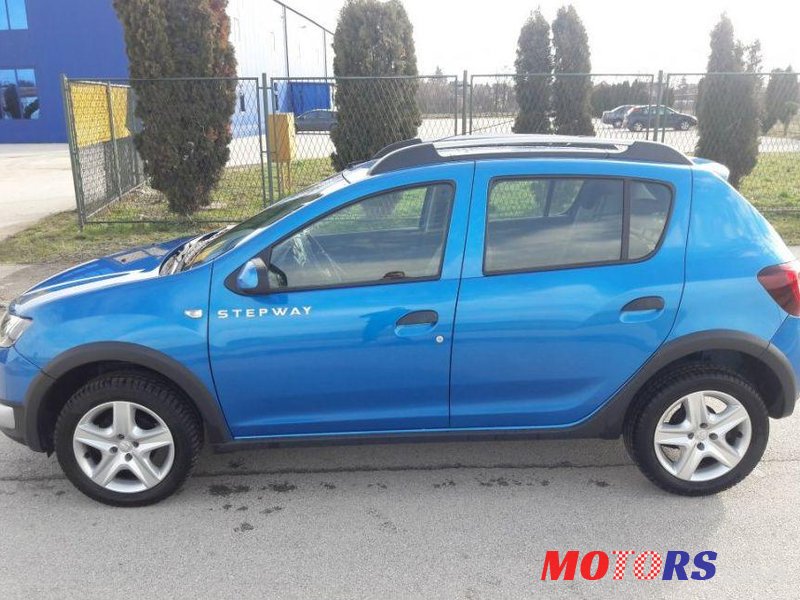 2014' Dacia Sandero Stepway photo #1