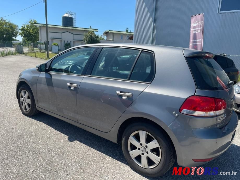 2010' Volkswagen Golf 6 1,6 Tdi photo #3