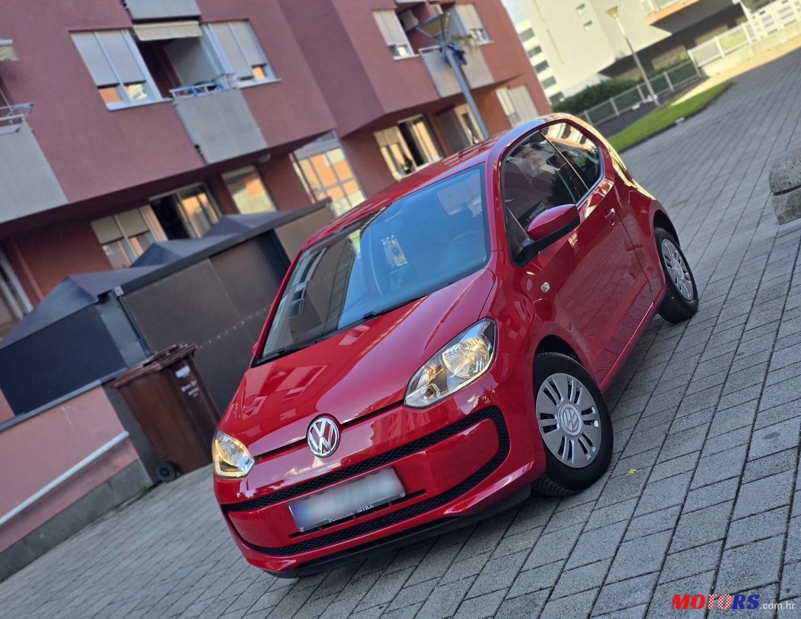 2012' Volkswagen Up! 1,0 Up! photo #1