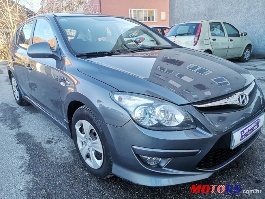 2011' Hyundai i30 1,6 Crdi photo #1