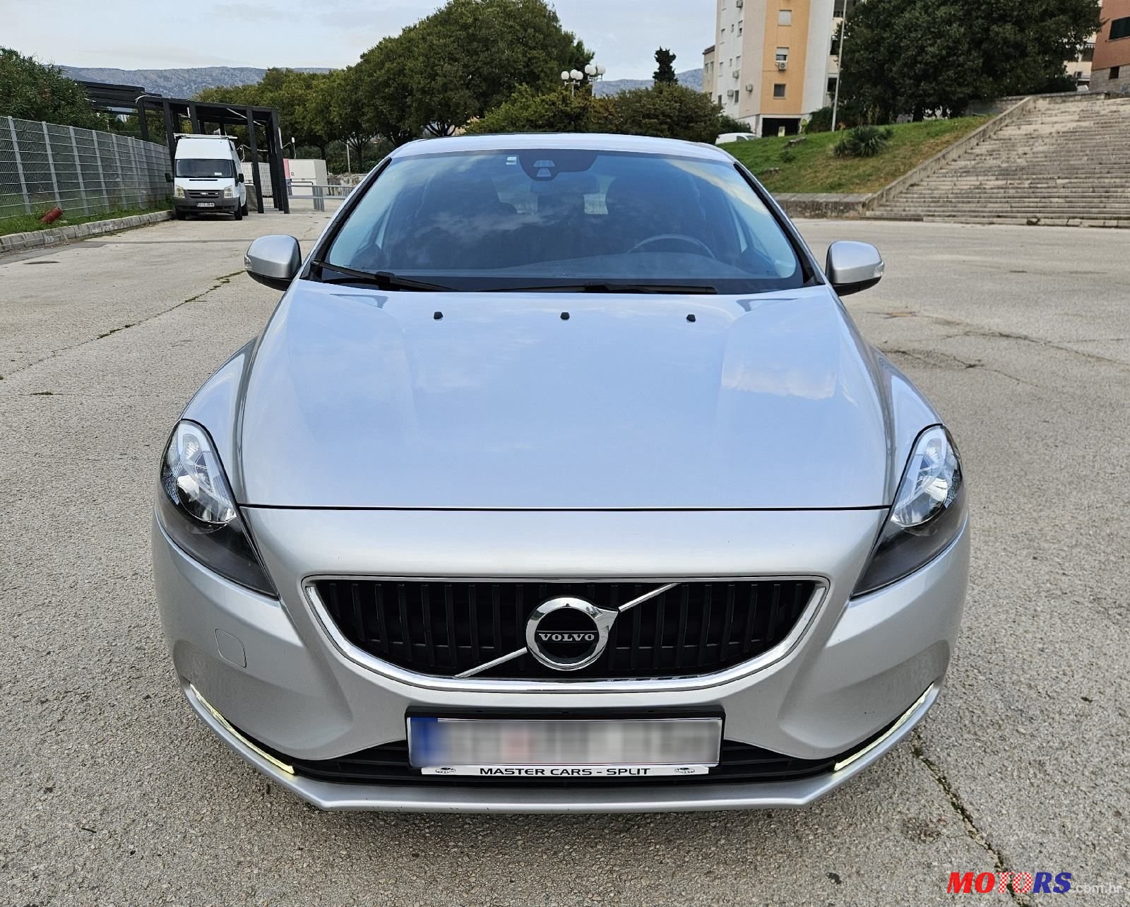 2017' Volvo V40 D2 photo #2