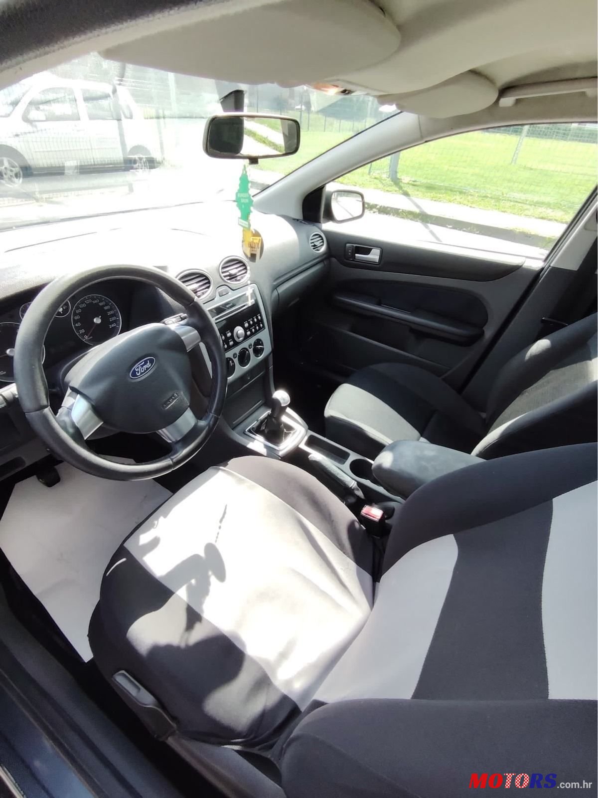 2006' Ford Focus Karavan photo #6