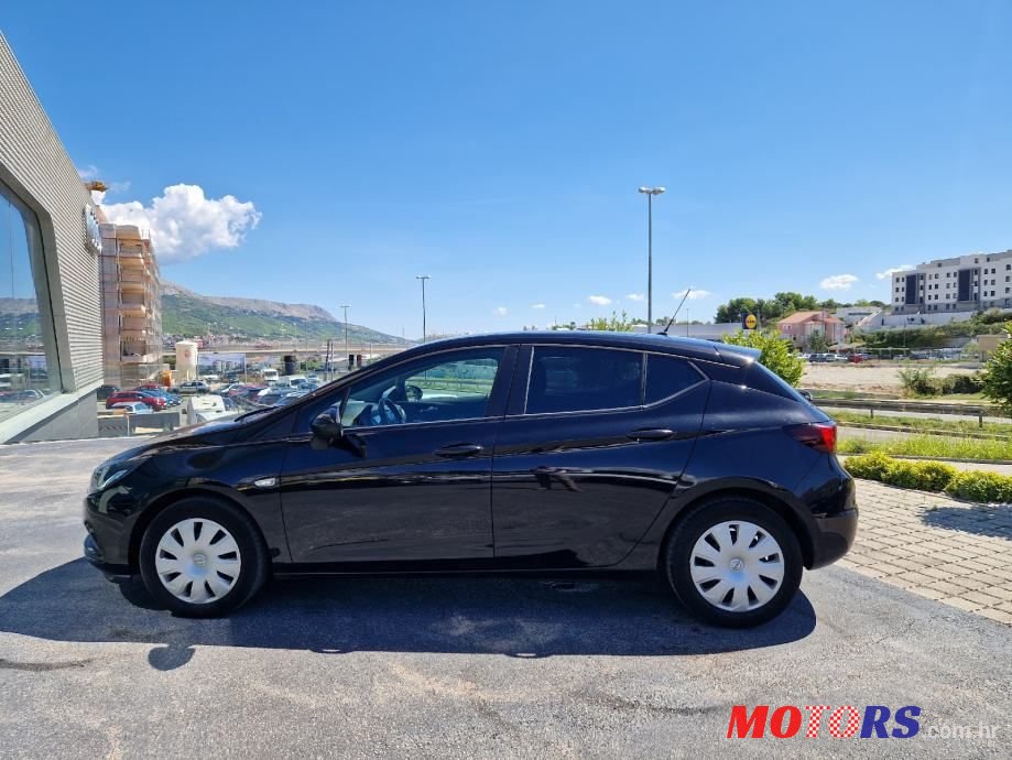 2017' Opel Astra 1.6 Cdti photo #6