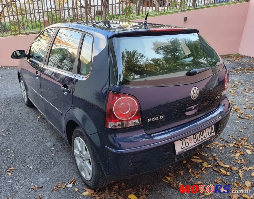 2006' Volkswagen Polo photo #5