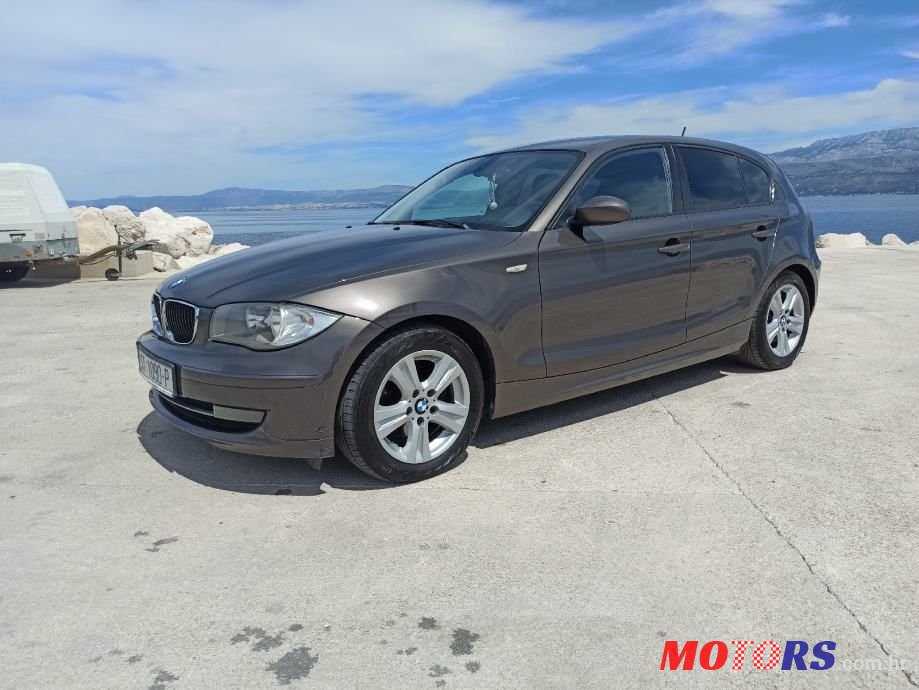 2009' BMW Serija 1 118D photo #2