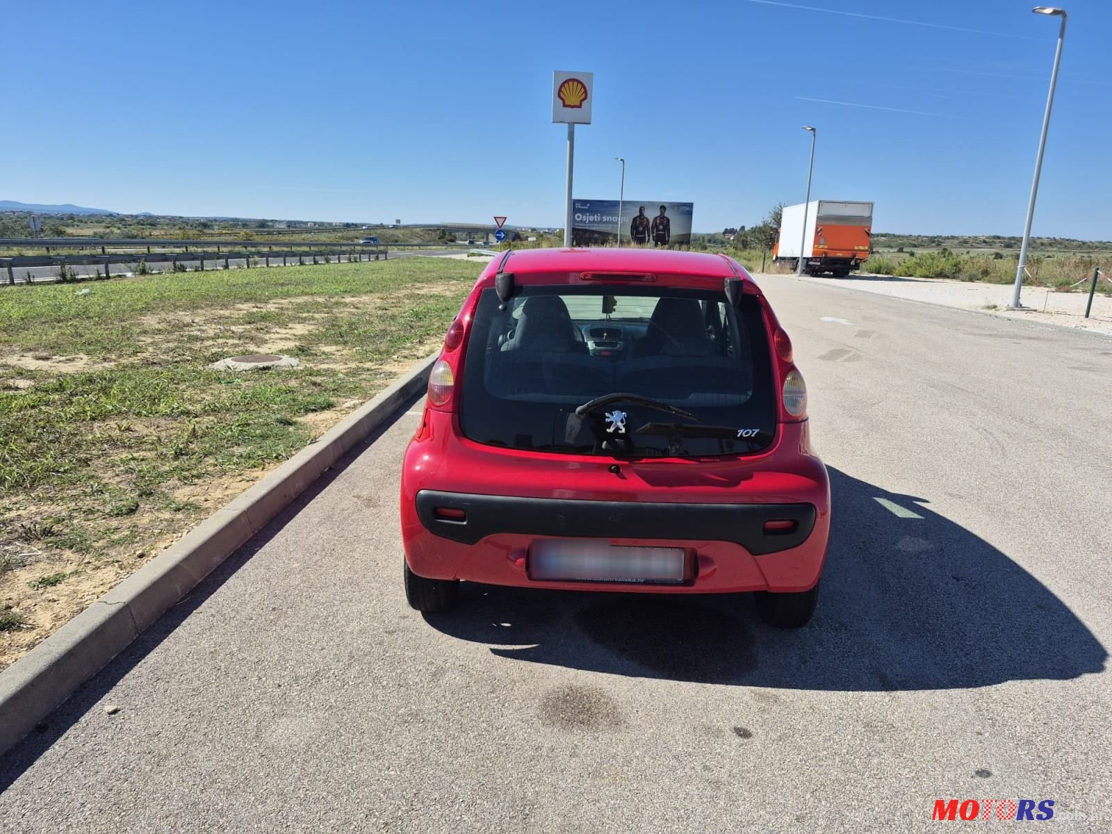 2006' Peugeot 107 1,0 photo #2