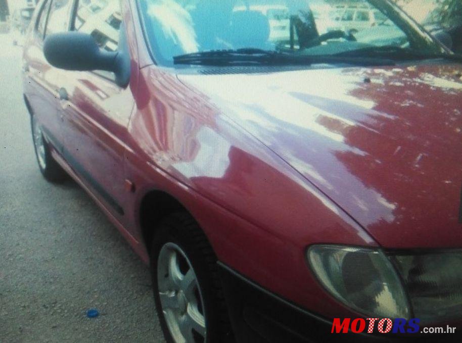 1998' Renault Megane 1,4 E photo #2