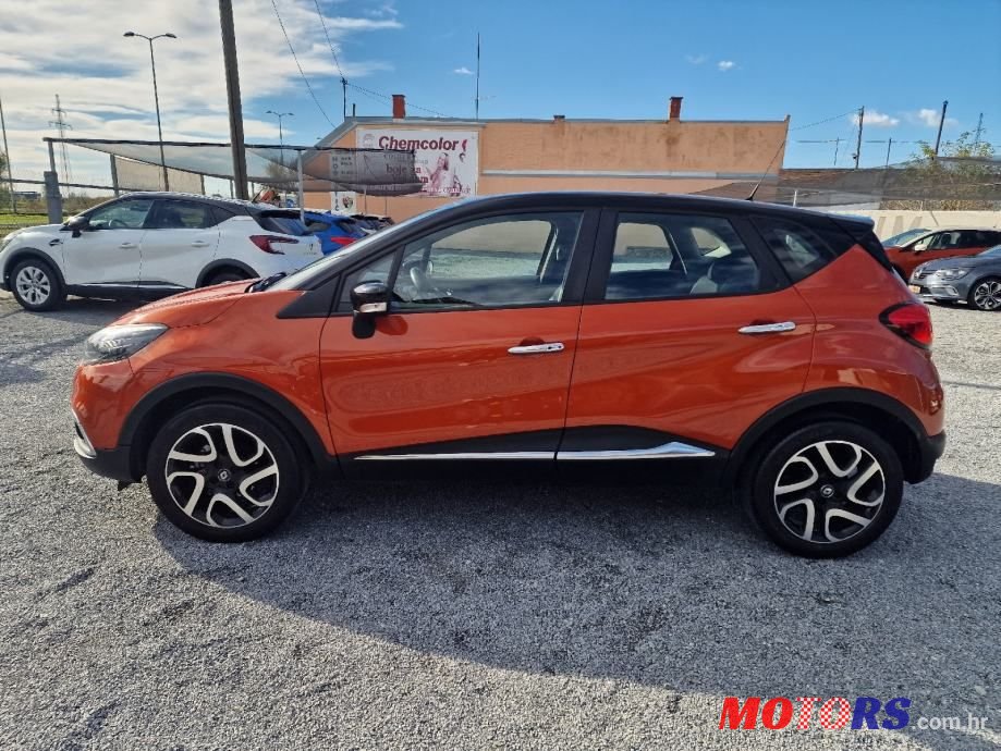2017' Renault Captur Tce photo #2