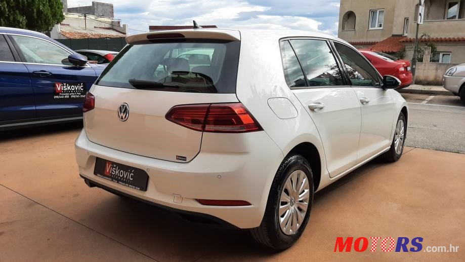 2020' Volkswagen Golf 7 1.6 Tdi photo #5