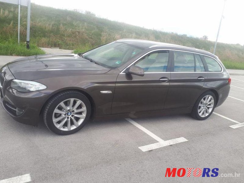 2012' BMW Serija 5 Touring 530D photo #1