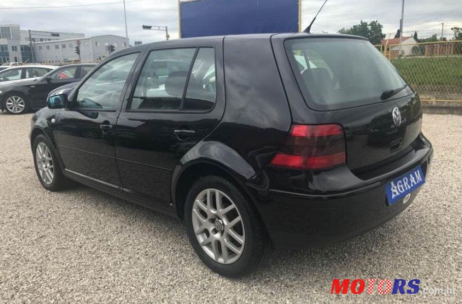 2004' Volkswagen Golf IV 1.9 Tdi Pacific photo #4