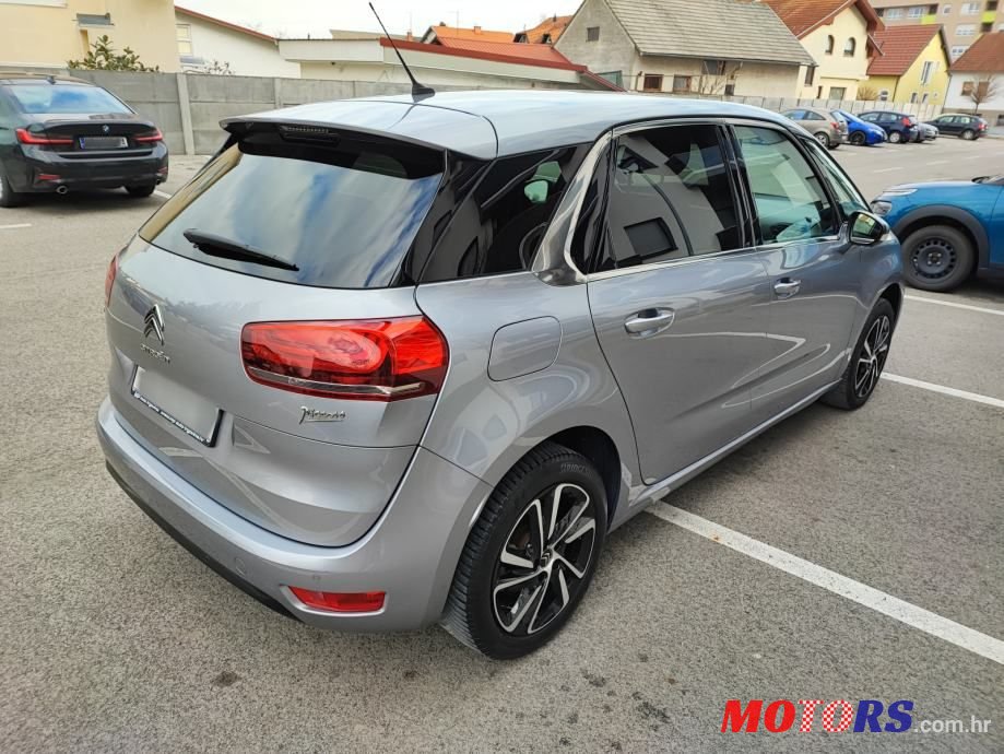 2017' Citroen C4 Picasso Bluehdi 120 photo #4