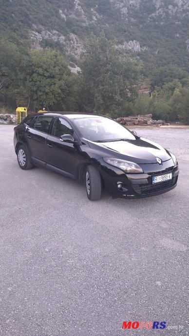 2011' Renault Megane Grandtour photo #3