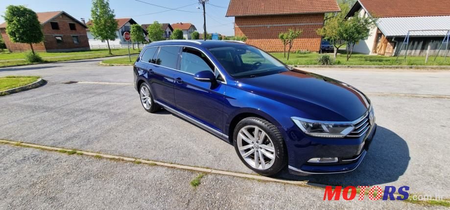 2017' Volkswagen Passat photo #2