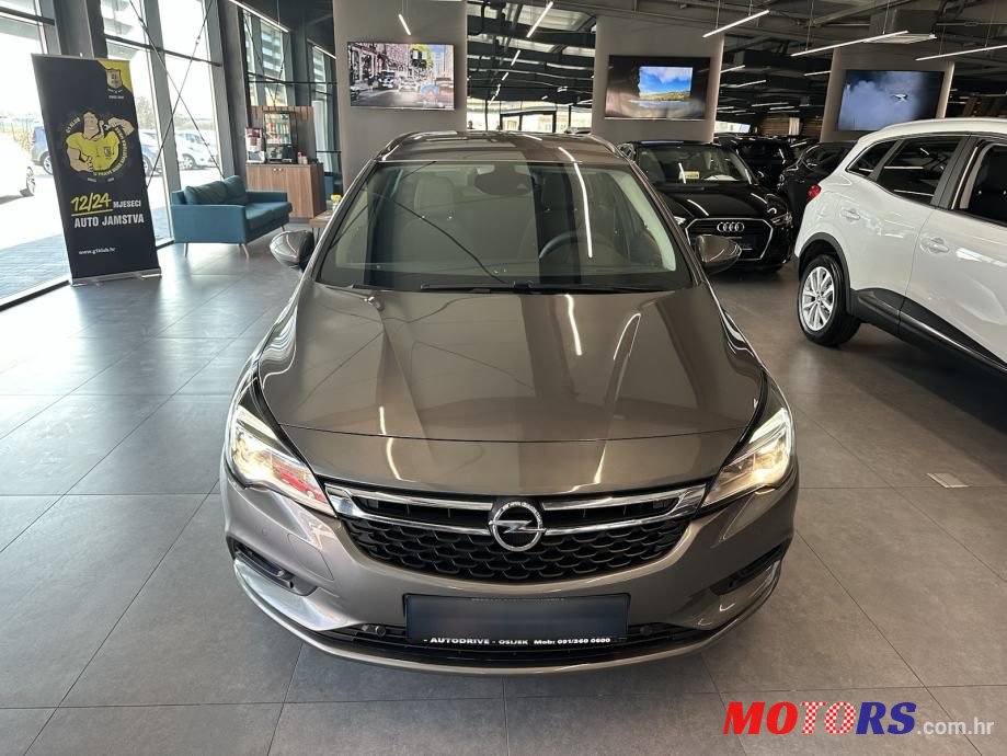 2016' Opel Astra Karavan photo #1