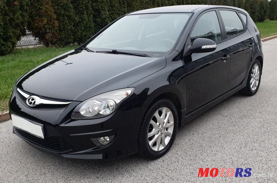 2011' Hyundai I30 1,4 16V photo #1