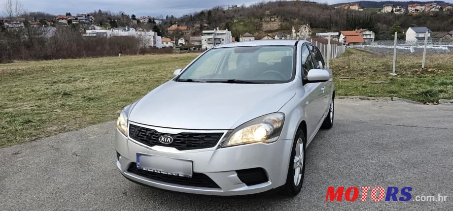 2011' Kia Ceed 1,6 Crdi Lx photo #5