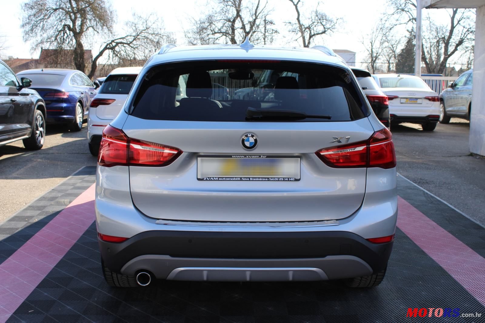 2017' BMW X1 18D photo #6