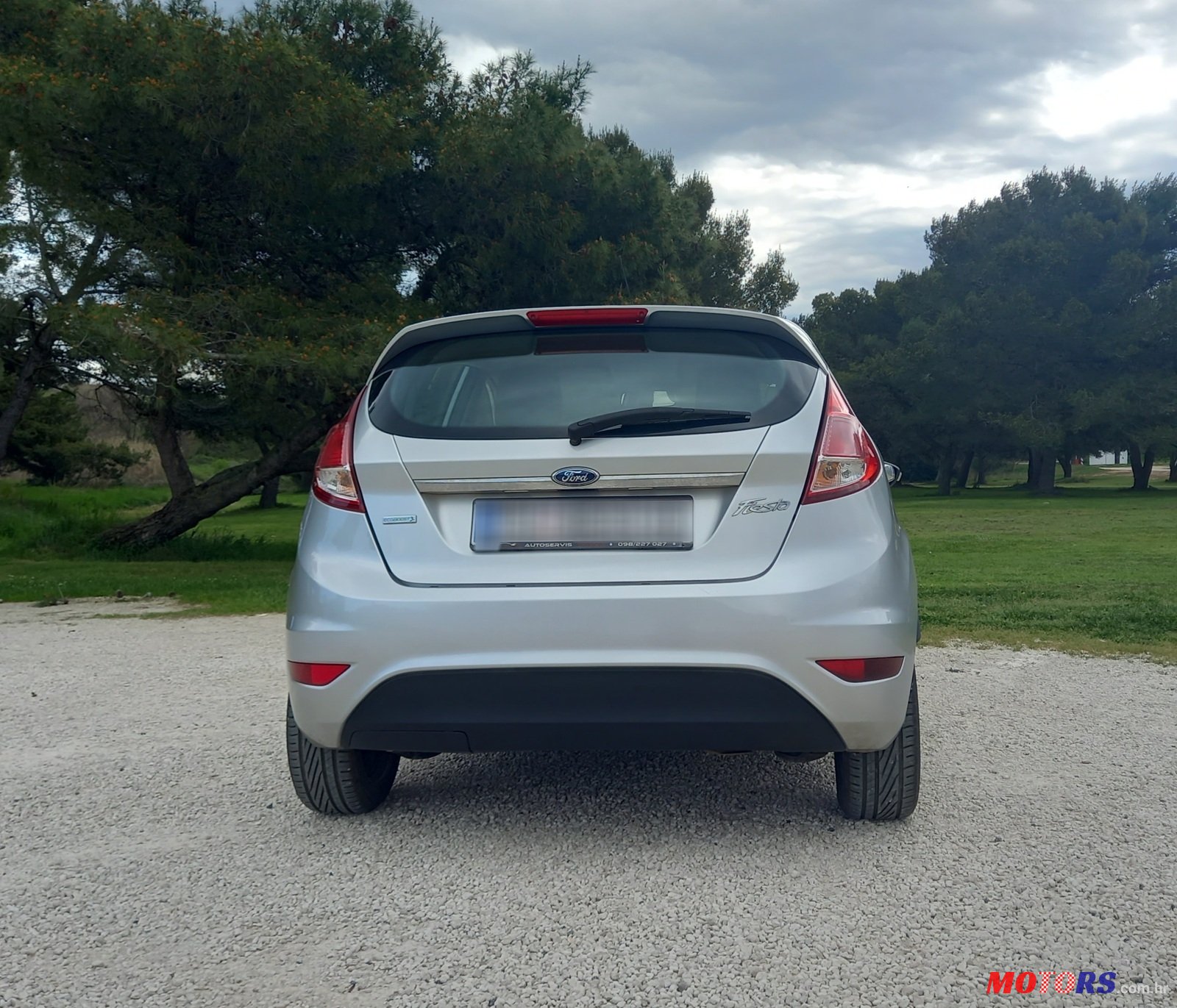 2013' Ford Fiesta photo #2