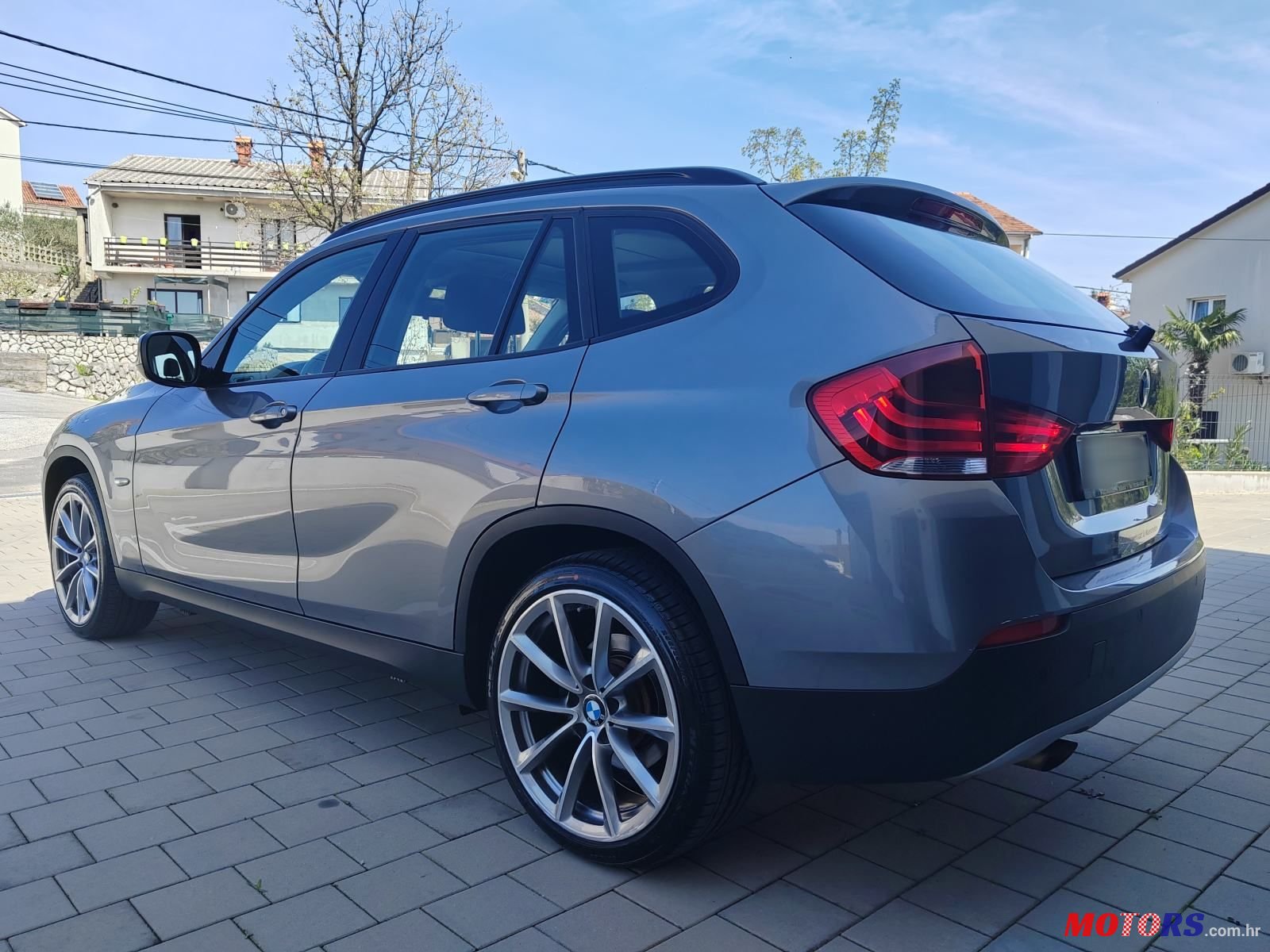 2011' BMW X1 Sdrive18D photo #1