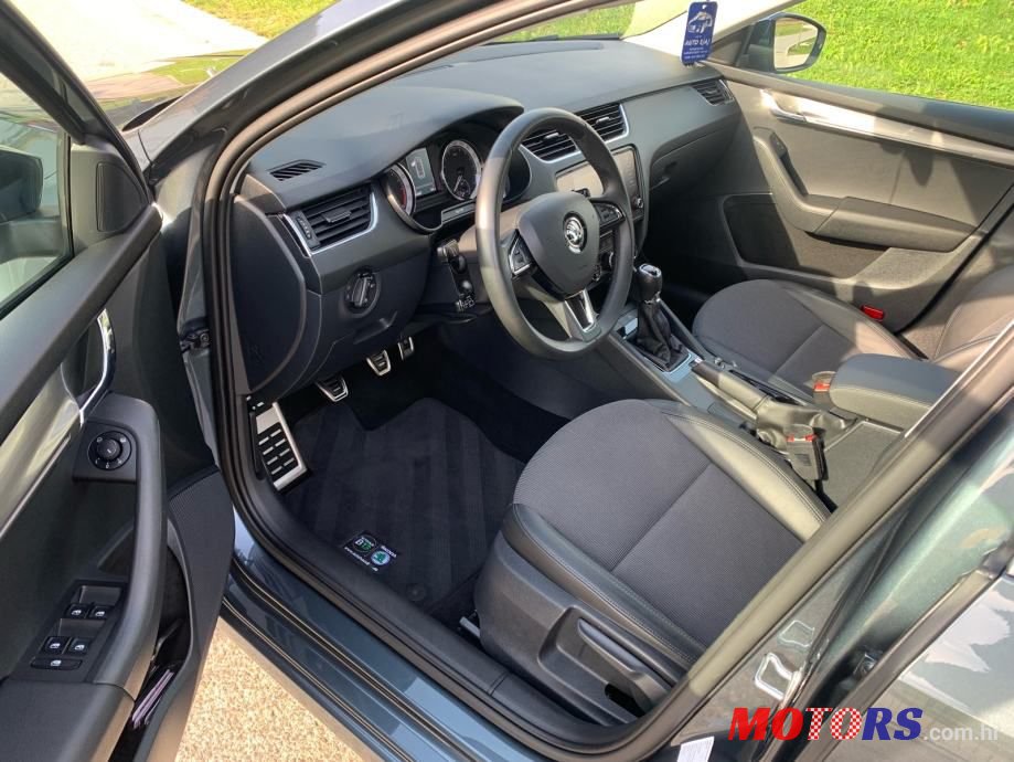 2017' Skoda Octavia Combi photo #5