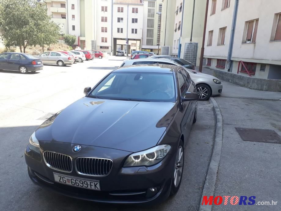 2011' BMW Serija 5 525D photo #2