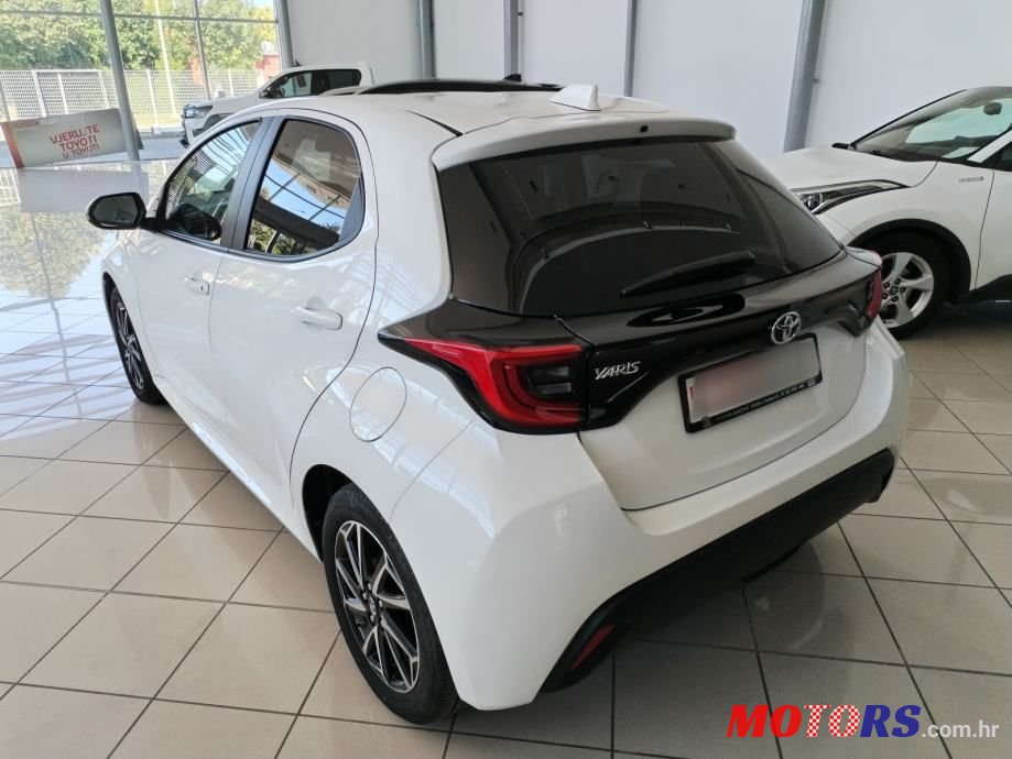 2022' Toyota Yaris 1,5 photo #5