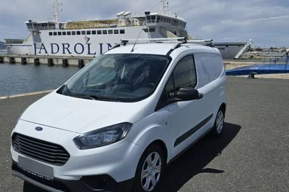 2022' Ford transit