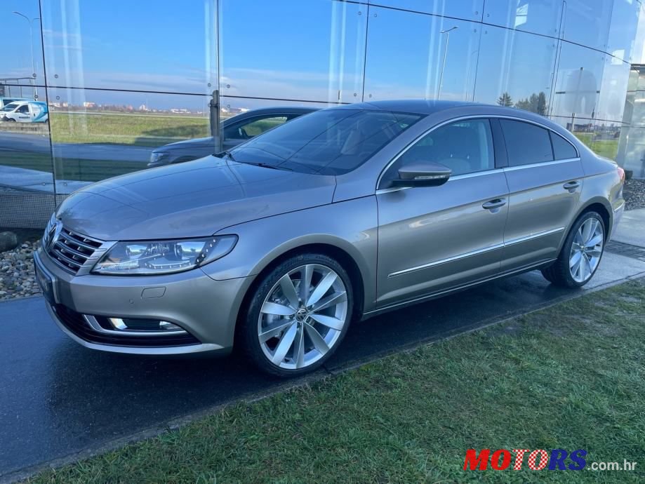 2014' Volkswagen Passat 2,0 Tdi Bmt photo #1