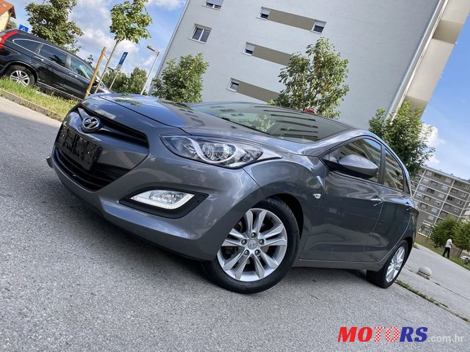 2013' Hyundai i30 1,6 Crdi photo #1