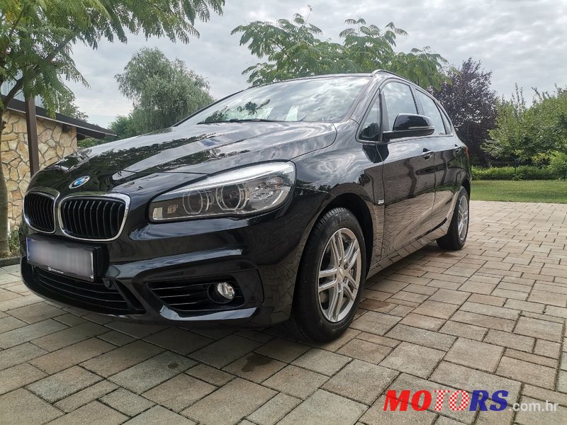 2017' BMW Serija 2 218D photo #3