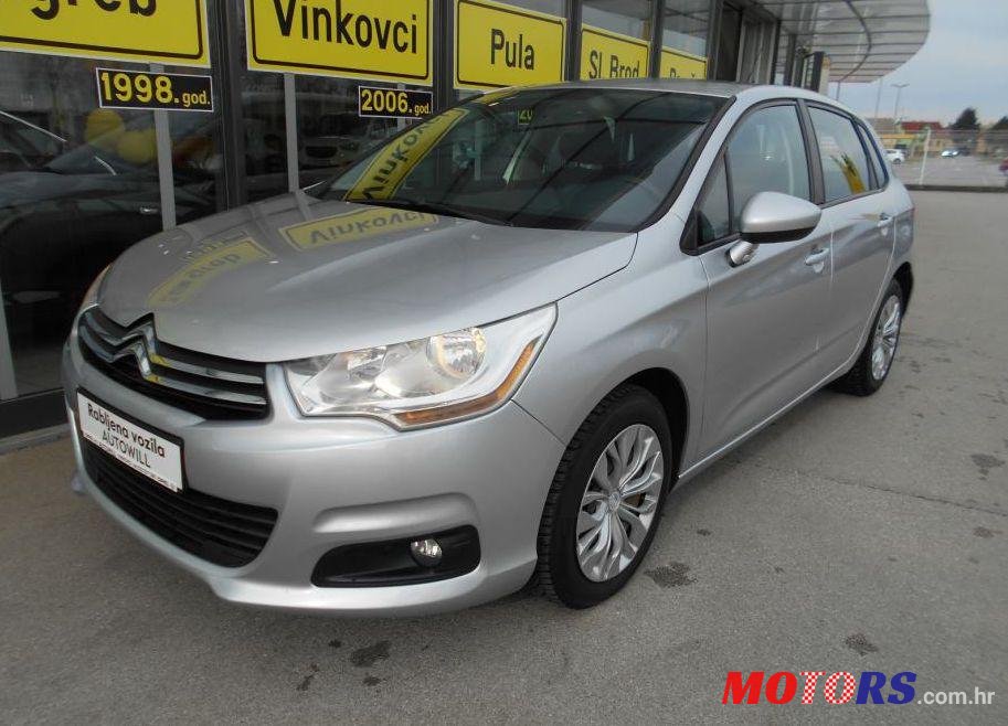 2011' Citroen C4 Vti 120 Attr photo #1