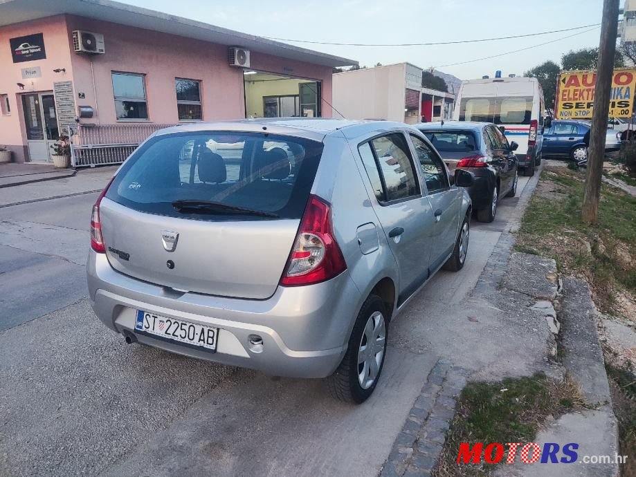 2010' Dacia Sandero 1,4 photo #3