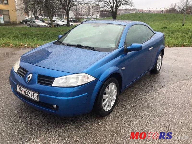 2005' Renault Megane photo #1